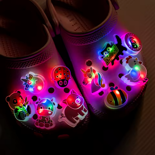 1 peça LED Animais Bonitinhos Sapatos Encantos
