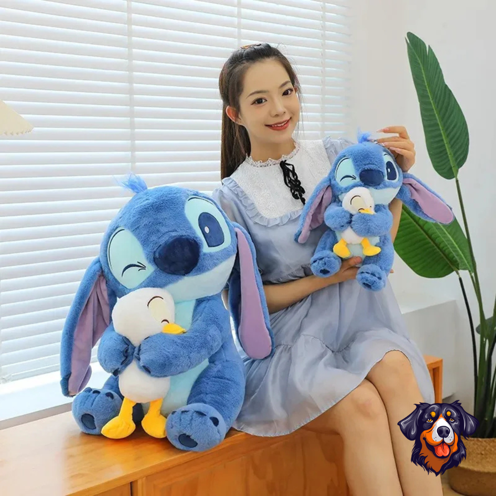 Boneco de pelúcia Stitch com Amigo Pato